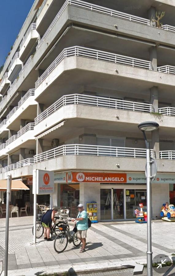 Apartamentos Ch Σαλού Εξωτερικό φωτογραφία